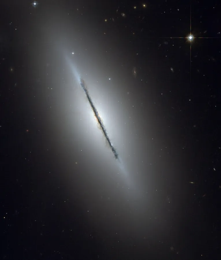NGC 5866